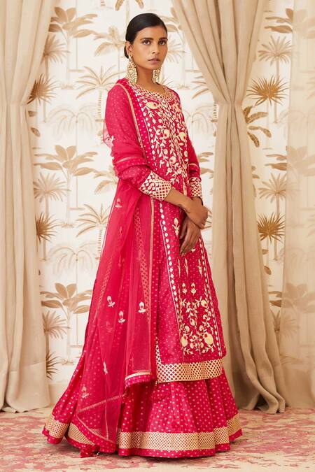Shyam Narayan Prasad_Pink Brocade, Viscose Silk Round Embroidered Kurta And Lehenga Set _Online_at_Aza_Fashions