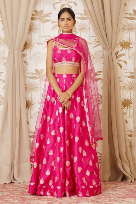 Buy Pink and green thread embroidered lehenga set by Shyam Narayan Prasad  at Aashni and Co