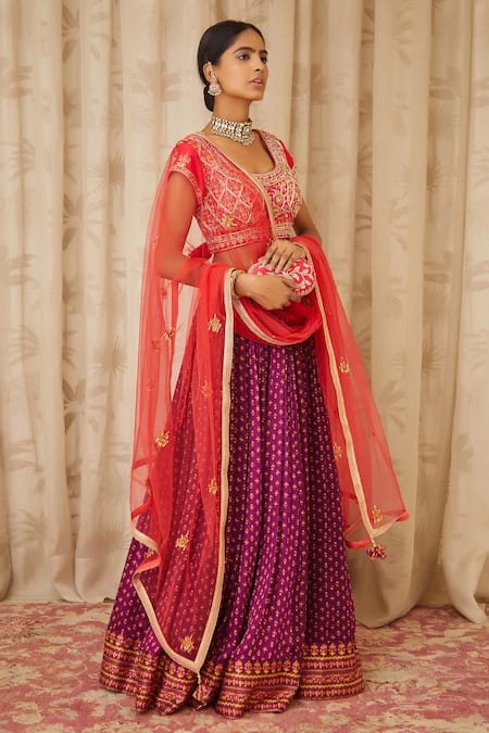 Shyam Narayan Prasad_Red Raw Silk, Net, Flat Chiffon, Satin Georgette Round Embroidered Lehenga Set _Online_at_Aza_Fashions