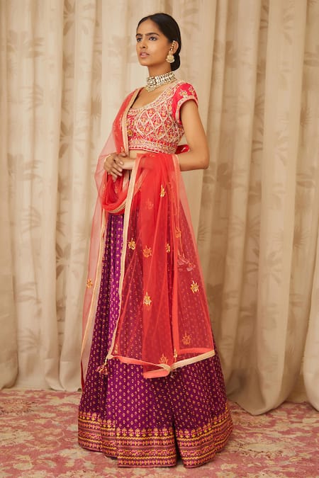 Buy_Shyam Narayan Prasad_Red Raw Silk, Net, Flat Chiffon, Satin Georgette Round Embroidered Lehenga Set _Online_at_Aza_Fashions