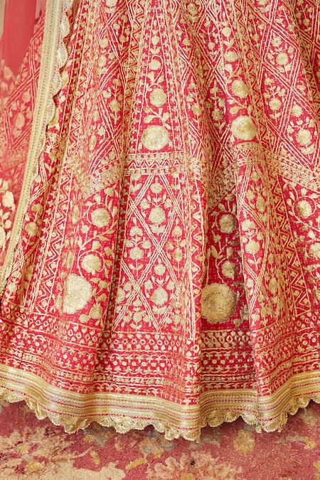 Shyam Narayan Prasad Peach Net, Cotton Satin Scoop Neck Embroidered Bridal Lehenga Set at Aza Fashions Shyam Narayan Prasad_Peach Net, Cotton Satin Scoop Neck Embroidered Bridal Lehenga Set _at_Aza_Fashions