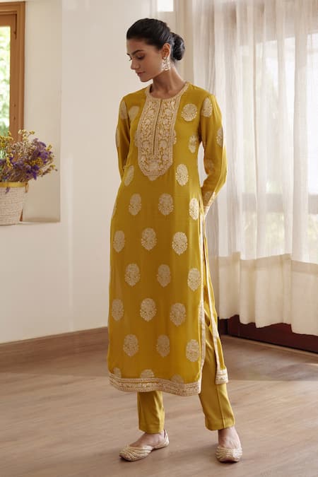 Buy_Shyam Narayan Prasad_Green Georgette Jacquard And Net Floral Motifs Round Embroidered Kurta Set _Online_at_Aza_Fashions