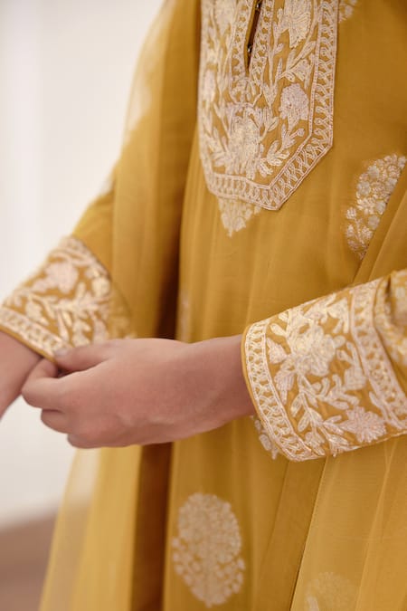 Shop_Shyam Narayan Prasad_Green Georgette Jacquard And Net Floral Motifs Round Embroidered Kurta Set _Online_at_Aza_Fashions