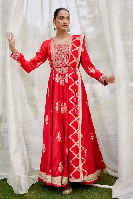 Georgette Printed Designer Gown With Dupatta, Red at Rs 1199 in Surat