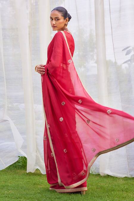 Buy Shyam Narayan Prasad Red Zardozi Floral Embroidered Saree Set Online at Aza Fashions Buy_Shyam Narayan Prasad_Red Zardozi Floral Embroidered Saree Set_Online_at_Aza_Fashions