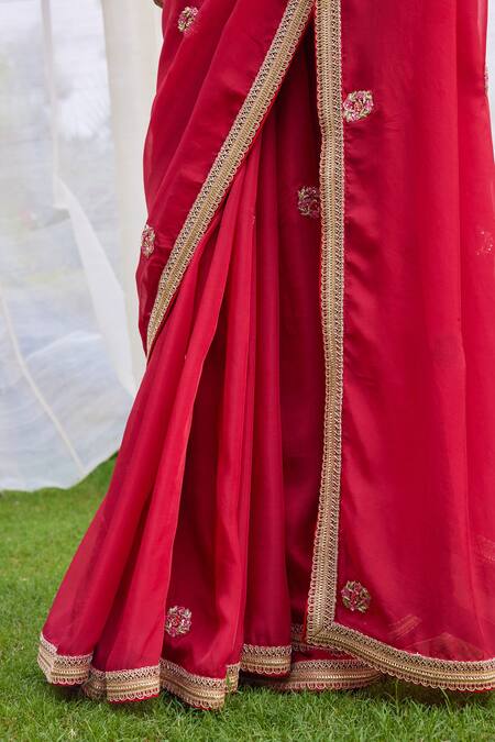 Shyam Narayan Prasad Red Zardozi Floral Embroidered Saree Set at Aza Fashions Shyam Narayan Prasad_Red Zardozi Floral Embroidered Saree Set_at_Aza_Fashions