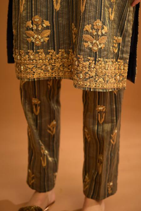 Shop Shyam Narayan Prasad Black Chanderi, Tissue Embroidery V-neck Dori And Thread Work Kurta Set Online at Aza Fashions Shop_Shyam Narayan Prasad_Black Chanderi, Tissue Embroidery V-neck Dori And Thread Work Kurta Set _Online_at_Aza_Fashions