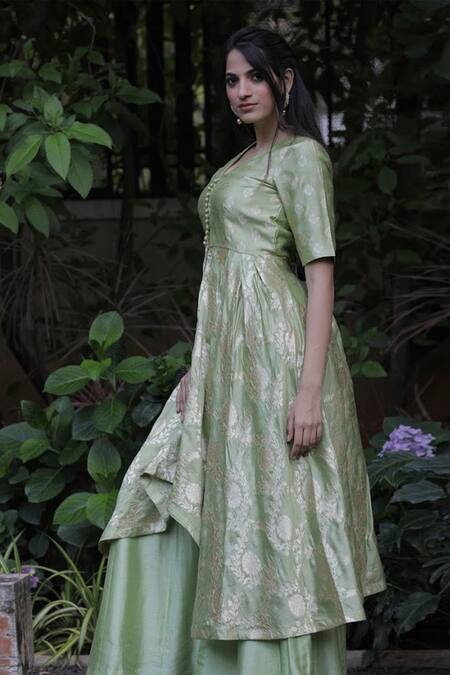 banarasi brocade gown