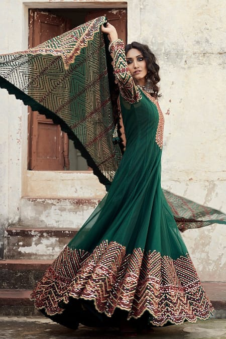SUHINO Green Shantoon, Georgette Lining Cotton, Soft Net Embroidered Anarkali Set Online at Aza Fashions SUHINO_Green Shantoon, Georgette Lining Cotton, Soft Net Embroidered Anarkali Set _Online_at_Aza_Fashions