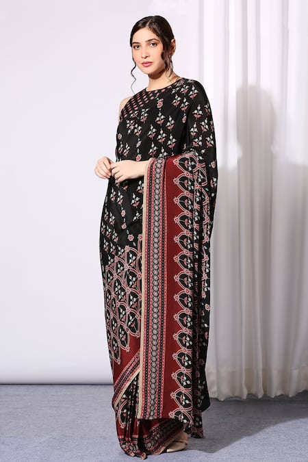 Buy_Soup By Sougat Paul_Black Crepe Round Printed Pre-draped Saree Set _Online_at_Aza_Fashions