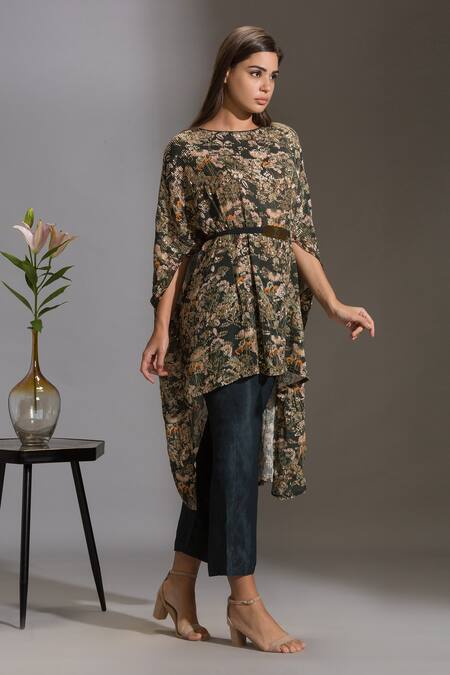 Buy_Soup By Sougat Paul_Green Crepe Round Sequin Embroidered Kurta And Pant Set _Online_at_Aza_Fashions