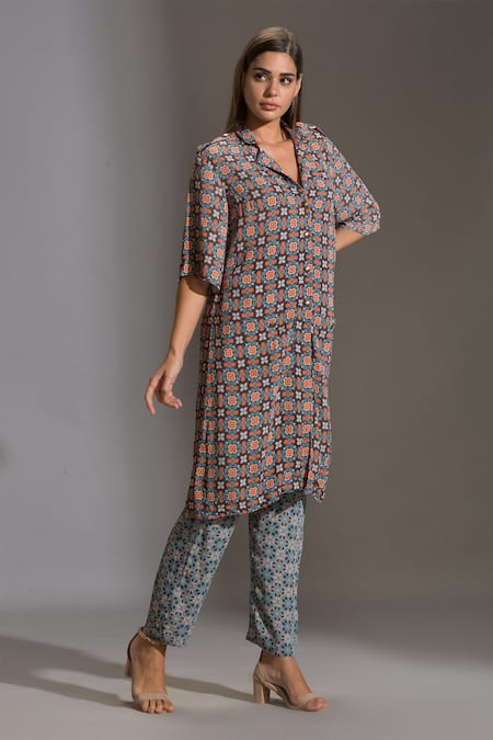 Soup By Sougat Paul_Blue Double Georgette Notched Collar Printed Tunic And Pant Set _Online_at_Aza_Fashions