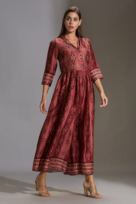 Soup By Sougat Paul_Maroon Malaysian Silk Notched Collar Printed Jumpsuit _Online_at_Aza_Fashions