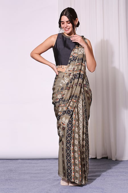 Soup By Sougat Paul_Beige Chiffon, Malaysian Silk Round Pre-draped Saree With Blouse _Online_at_Aza_Fashions