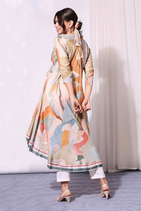 Shop_Soup By Sougat Paul_Off White Muslin Slub V Neck Printed Angarkha Kurta And Pant Set _at_Aza_Fashions