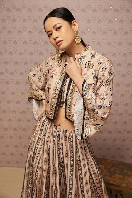 Shop Soup By Sougat Paul Beige Silk Floral, Sarouk Crop Top Sweetheart Neck, Embroidered Lehenga Set Online at Aza Fashions Shop_Soup By Sougat Paul_Beige Silk Floral, Sarouk Crop Top Sweetheart Neck, Embroidered Lehenga Set _Online_at_Aza_Fashions