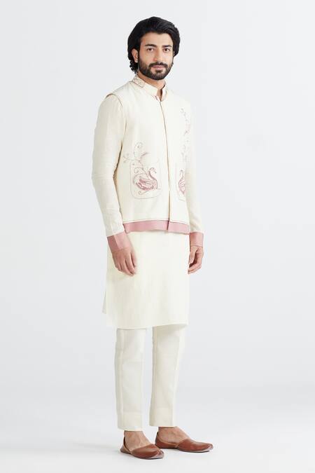 Buy Megha Bansal Beige Matka , Handloom Cotton, Chanderi Hans Bundi And Kurta Set Online at Aza Fashions Buy_Megha Bansal_Beige Matka , Handloom Cotton, Chanderi Hans Bundi And Kurta Set _Online_at_Aza_Fashions