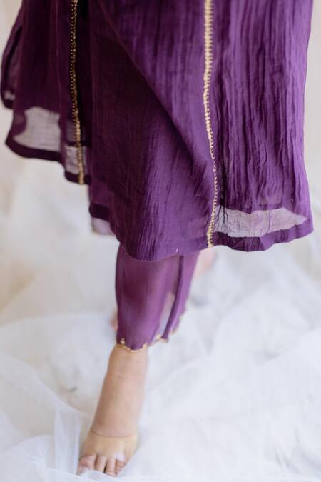 Nirjara_Purple Kurta Chanderi  Pant Organza Round And Set_at_Aza_Fashions