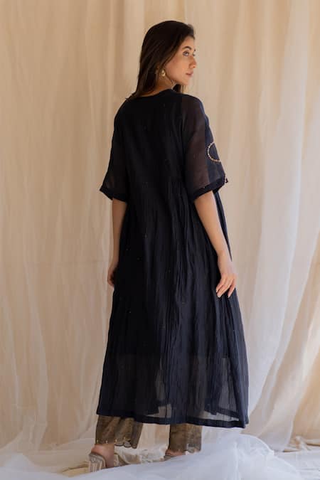 Nirjara Chanderi Silk Embroidered Kurta Set 