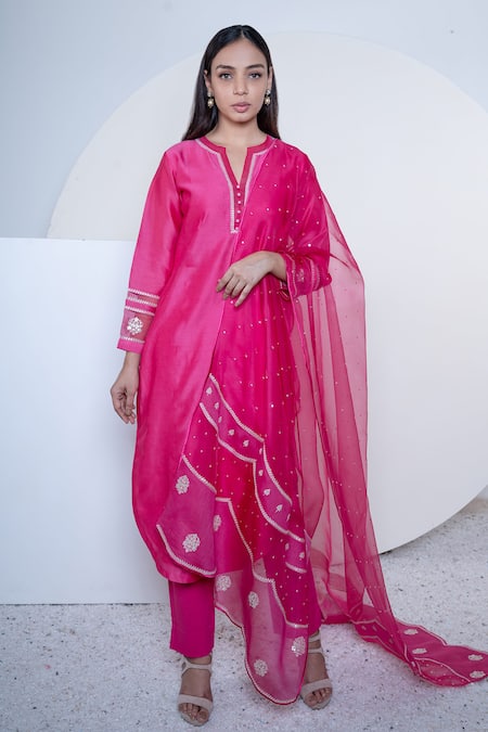 Sravanti Chanderi Kurta Set 