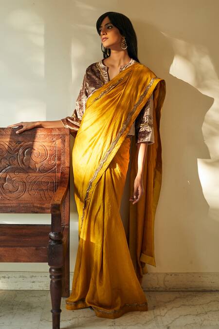 Shop Online Handloom Sarees Yellow & Off-White Color Blocked Pattern Plain  Handwoven Sarees With Broad Border Work – Lady India