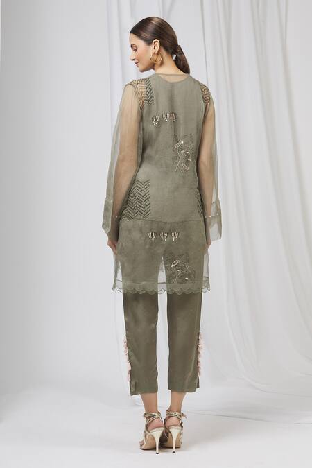 Shop Shruti Ranka Green Organza Kurta Notched Inner Embroidered And Pant Set at Aza Fashions Shop_Shruti Ranka_Green Organza Kurta Notched Inner Embroidered And Pant Set_at_Aza_Fashions