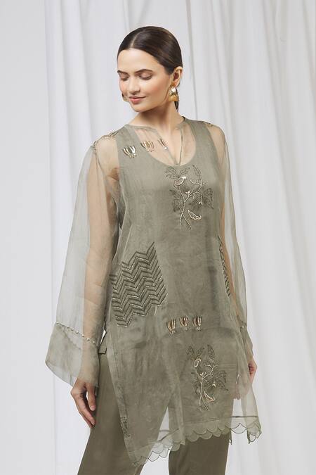 Buy Shruti Ranka Green Organza Kurta Notched Inner Embroidered And Pant Set Online at Aza Fashions Buy_Shruti Ranka_Green Organza Kurta Notched Inner Embroidered And Pant Set_Online_at_Aza_Fashions
