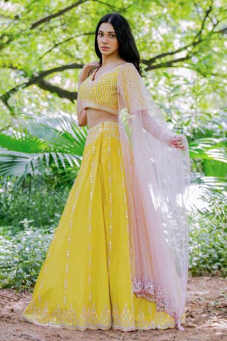 Salt And Spring_Yellow Net, Chanderi Mirror, Sequins V Neck Embroidered Lehenga Set _Online_at_Aza_Fashions
