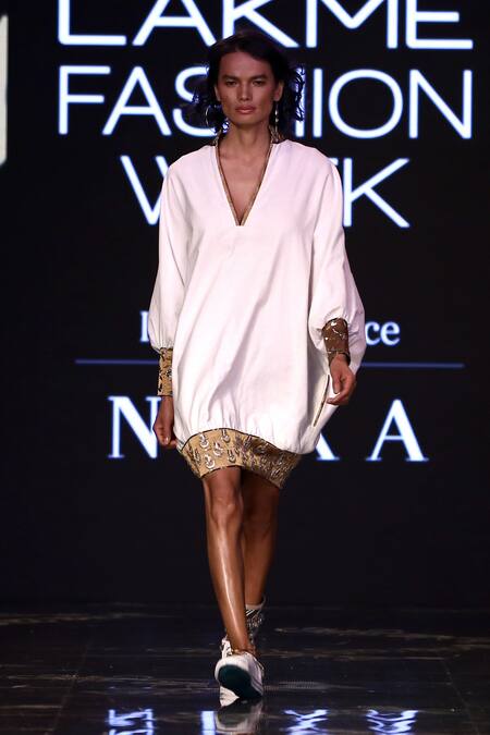 Delhi Vintage Company_White Cotton Embroidered Anti-fit Dress_Online_at_Aza_Fashions