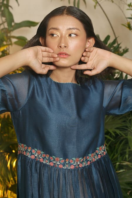 Shop Chokhi Chorri Blue Kurta Malai Chanderi Pant Silk And Palazzo Set at Aza Fashions Shop_Chokhi Chorri_Blue Kurta Malai Chanderi Pant Silk And Palazzo Set _at_Aza_Fashions