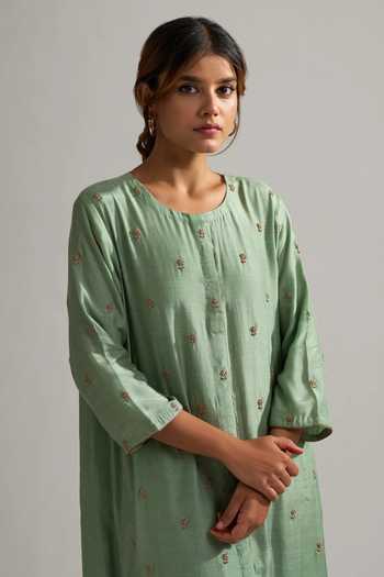 Dot Green Zari French Knot Round Kurta And Pant Set  3