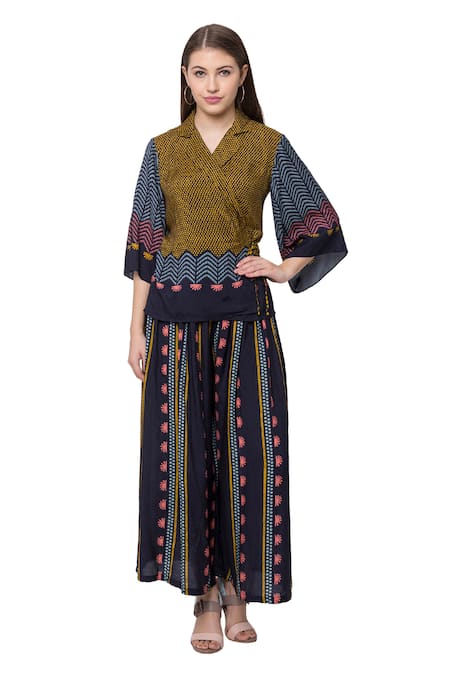 So Us By Sougatpaul Blue Muslin Slub Notched Lapel Printed Top And Pant Set 