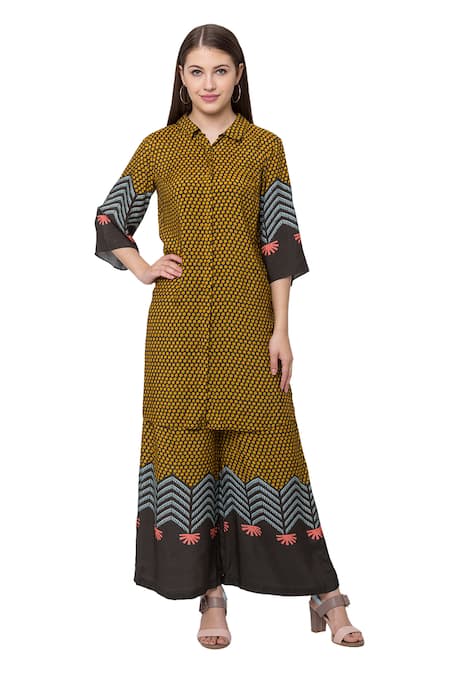 SO US by Sougatpaul Yellow Muslin Slub Shirt Collar Printed Kurta And Palazzo Set  