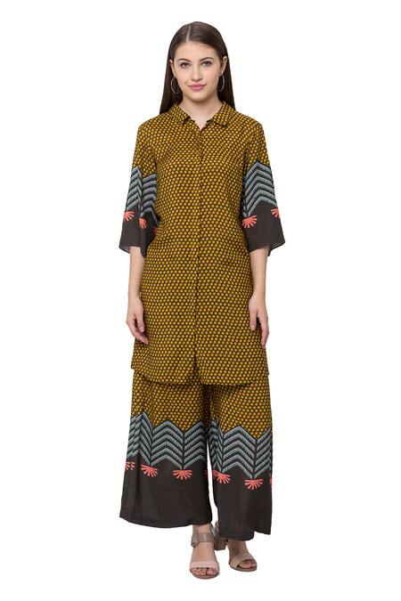So Us By Sougatpaul Yellow Muslin Slub Shirt Collar Printed Kurta And Palazzo Set Online at Aza Fashions So Us By Sougatpaul_Yellow Muslin Slub Shirt Collar Printed Kurta And Palazzo Set _Online_at_Aza_Fashions