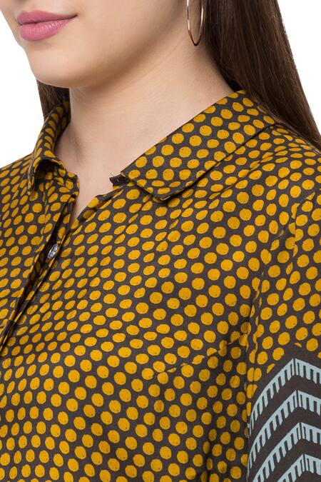 So Us By Sougatpaul Yellow Muslin Slub Shirt Collar Printed Kurta And Palazzo Set at Aza Fashions So Us By Sougatpaul_Yellow Muslin Slub Shirt Collar Printed Kurta And Palazzo Set _at_Aza_Fashions