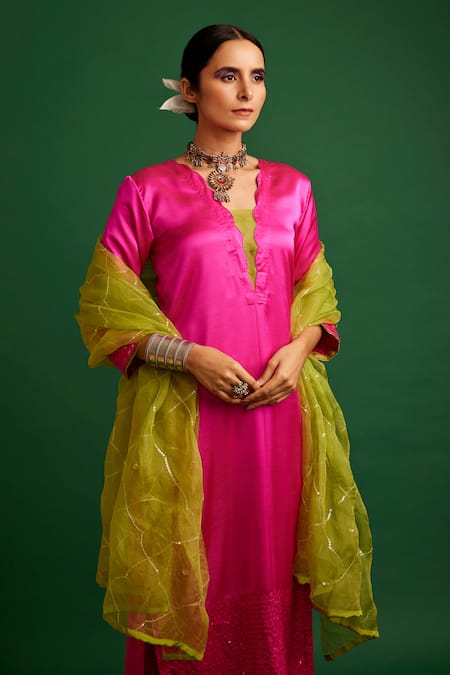 Shop Apeksha Jain Label Pink Dupatta Organza And Pant Crepe, Kurta Silk Satin Sequin Scallop Work Set at Aza Fashions Shop_Apeksha Jain Label_Pink Dupatta Organza And Pant Crepe, Kurta Silk Satin Sequin Scallop Work Set_at_Aza_Fashions