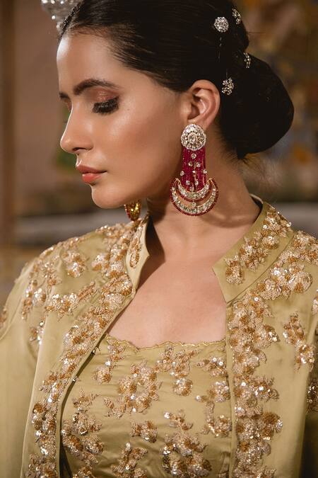 Surbhi Shah_Beige Satin Organza Sequins Cape Front Open Embroidered And Draped Skirt Set _at_Aza_Fashions