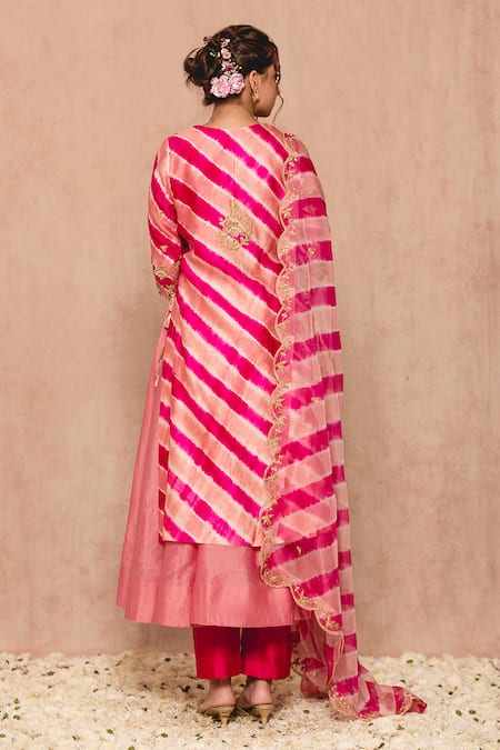 Surbhi Shah Pink Cotton Embroidered Thread Work Round Notched Leheriya Kurta Set Online at Aza Fashions Surbhi Shah_Pink Cotton Embroidered Thread Work Round Notched Leheriya Kurta Set _Online_at_Aza_Fashions