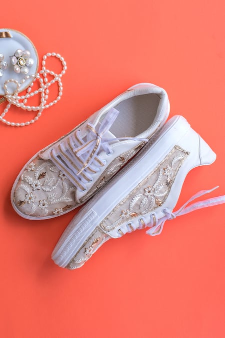 Buy The Saree Sneakers White Floral Embellished Sneakers Online at Aza Fashions Buy_The Saree Sneakers_White Floral Embellished Sneakers _Online_at_Aza_Fashions