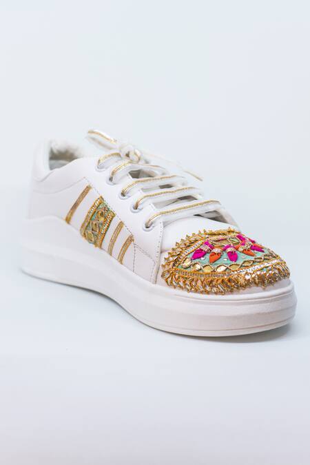 The Saree Sneakers_White Embellished Gota Embroidered Sneakers _Online_at_Aza_Fashions