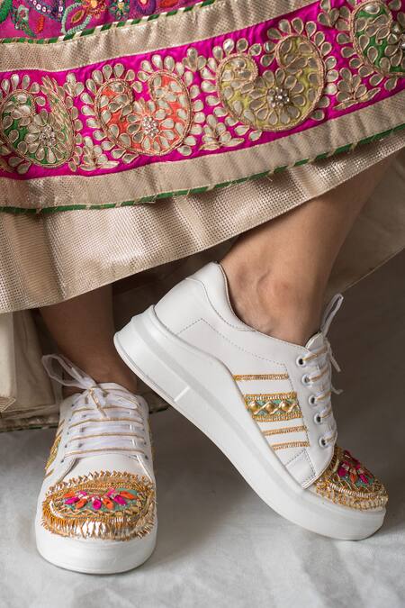 Shop_The Saree Sneakers_White Embellished Gota Embroidered Sneakers _Online_at_Aza_Fashions