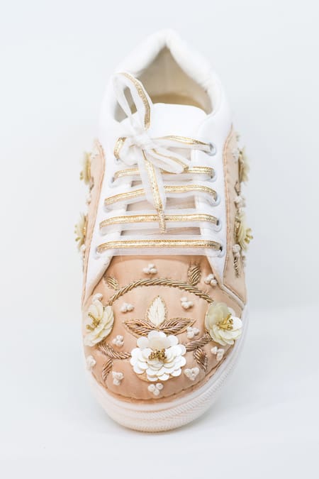 Top 214+ beige shoes sneakers latest