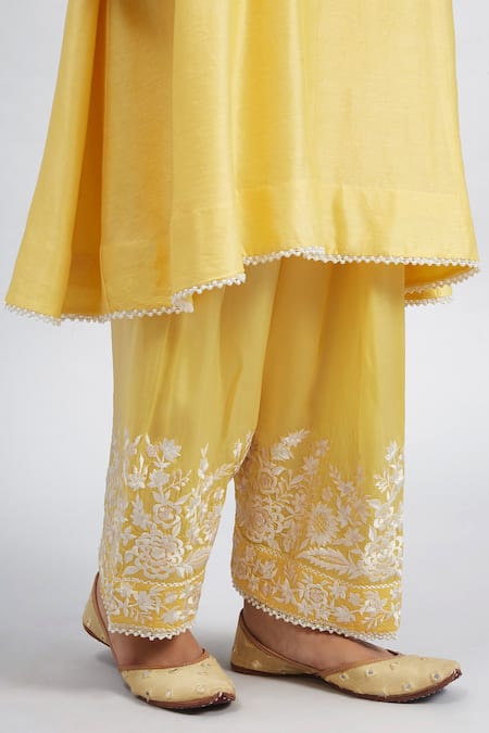 Sheetal Batra_Yellow Kurta Chanderi  Salwar Bamber Satin Dupatta Kaina Set _at_Aza_Fashions