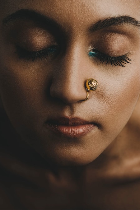14KT Gold Floral Nose Ring | Buy Beautiful Gold Nose Pin from PC Chandra