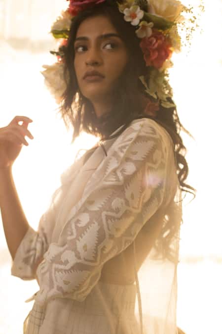 House Of Three White Jamdani Round Floral Textured Top