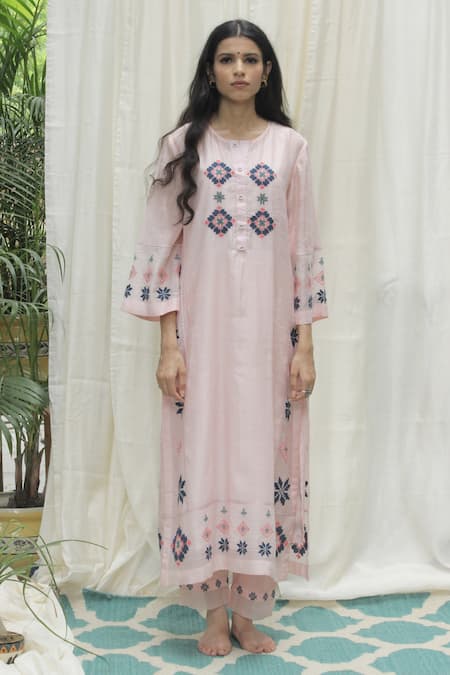 Buy Shivani Bhargava Pink Chanderi Round Kurta Set Online at Aza Fashions Buy_Shivani Bhargava_Pink Chanderi Round Kurta Set _Online_at_Aza_Fashions