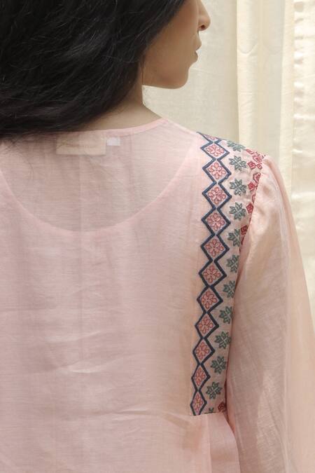 Shivani Bhargava_Pink Chanderi Round Kurta Set _at_Aza_Fashions