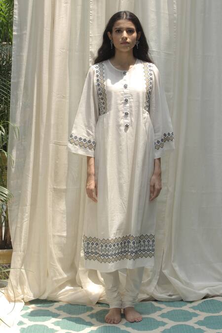 Shivani Bhargava White Chanderi Round Kurta Set Online at Aza Fashions Shivani Bhargava_White Chanderi Round Kurta Set _Online_at_Aza_Fashions