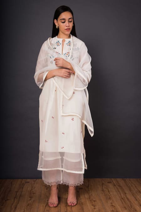 Shikha Mehta White Organza, Chanderi Notched Kurta Set 