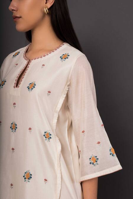 Buy Shikha Mehta White Chanderi Round Kurta And Pant Set Online at Aza Fashions Buy_Shikha Mehta_White Chanderi Round Kurta And Pant Set _Online_at_Aza_Fashions